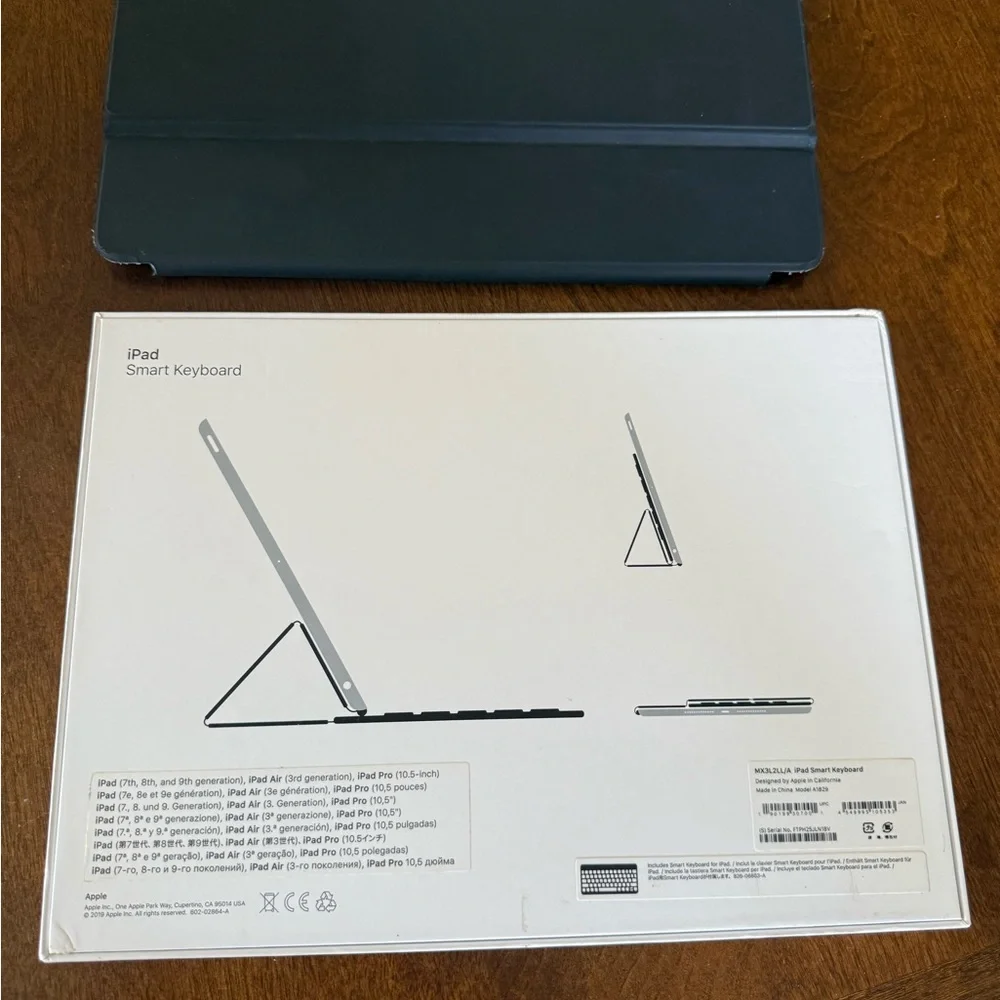 Apple iPad Smart Keyboard - Dark Gray